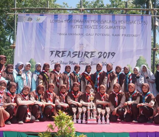 Pasukan Pramuka Al Manar Putri