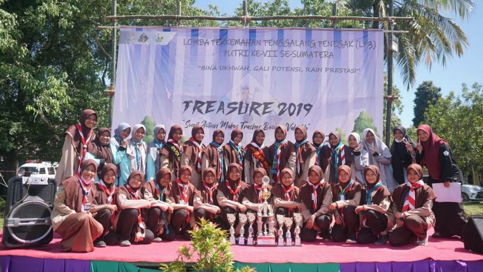 Pasukan Pramuka Al Manar Putri