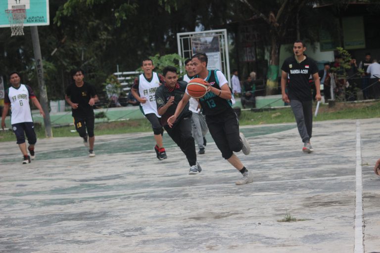 Pererat Ukhuwah, Alumni Al Manar Tanding Basket Lawan Ikadu Darul Ulum