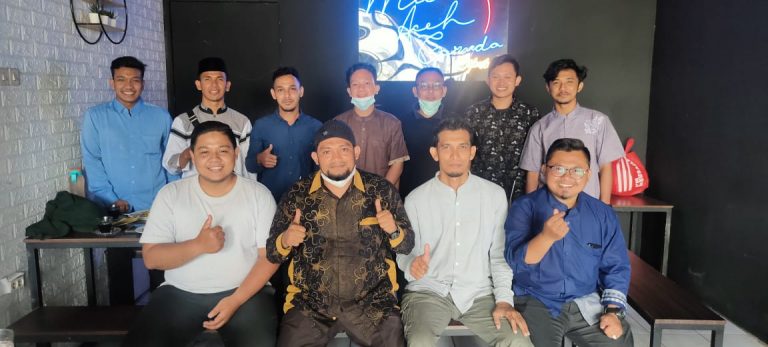 Temu Alumni di Ciputat, Pimpinan Pesantren Ajak Alumni Al Manar Perkuat Ukhuwah