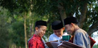santri Pesantren Modern Al Manar