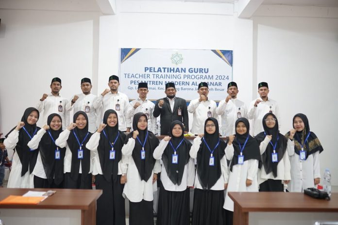 MNR00068 Pesantren Modern Al Manar Bekali Guru Baru dengan Pengetahuan dan Keterampilan