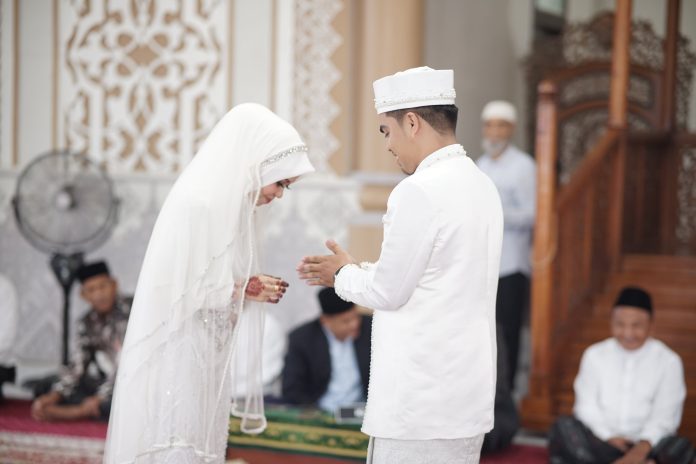 Ustaz Rifqi Hidayatil dan Ustazah Nadhiratul Husna: Bukti Cinta Sejati di Jalan Halal