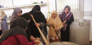 Tradisi Bubur Asyura: Melestarikan Budaya dan Mempererat Silaturahim Umma