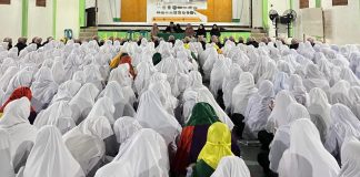 Santri Al Manar Antusias Ikuti Pembacaan Tengko Disiplin