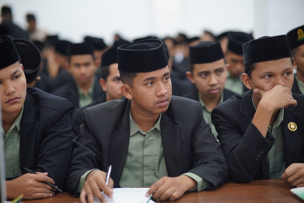 Santri Kelas Akhir Al Manar Ikuti Pembekalan Amaliyah Tadris 