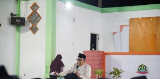 Ust. Syarifuddin Latih Dasar Kepemimpinan Pengurus Organisasi Santri Al Manar