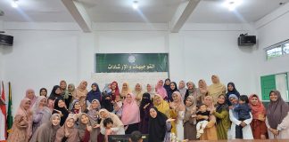 Ustazah Zakiah Zainun Isi Kajian Bulanan UMMA Al Manar dengan Materi Fikih Wanita