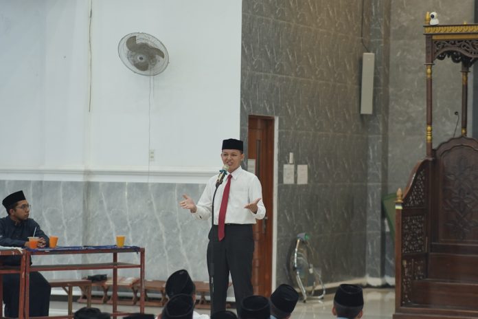 Fokus Hadapi Ujian Semester, Bagian Bahasa Al-Manar Tutup Latihan Muhadharah