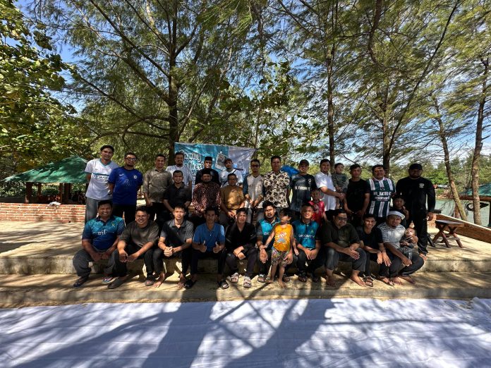 Guru Al Manar Tutup Tahun Ajaran dengan Family Gathering di Pantai Babah Kuala