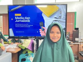 Antusias Santriwati Sambut Pengurus OSPA Al-Manar Periode 2026–2027