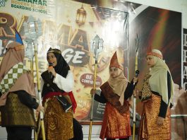 Kelompok Cut Nyak Dien Raih Juara Umum Al Manar Drama Language Contest 2026