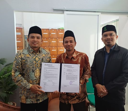 Ust. Enri Maulidi Tunaikan Ibadah Haji, Ust. Saifullah Ditunjuk sebagai Plh. Kepala MTsS Al-Manar