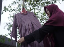 Rifa Nurdina, Santriwati Al Manar Asal Riau yang Mahir Menjahi